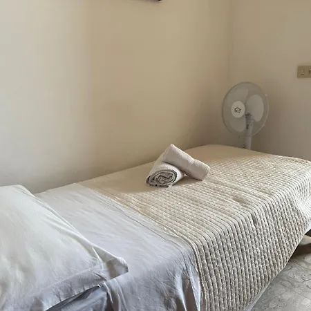 N E Y Otel 2*