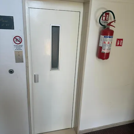 N E Y 2* Rimini